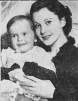 Vivien with daughter Suzanne, 1935