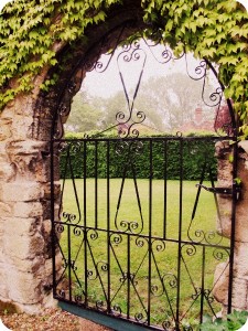 Notley Abbey secret garden
