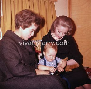 Vivien leigh with daughter Suzanne and grandson Neville Farrington